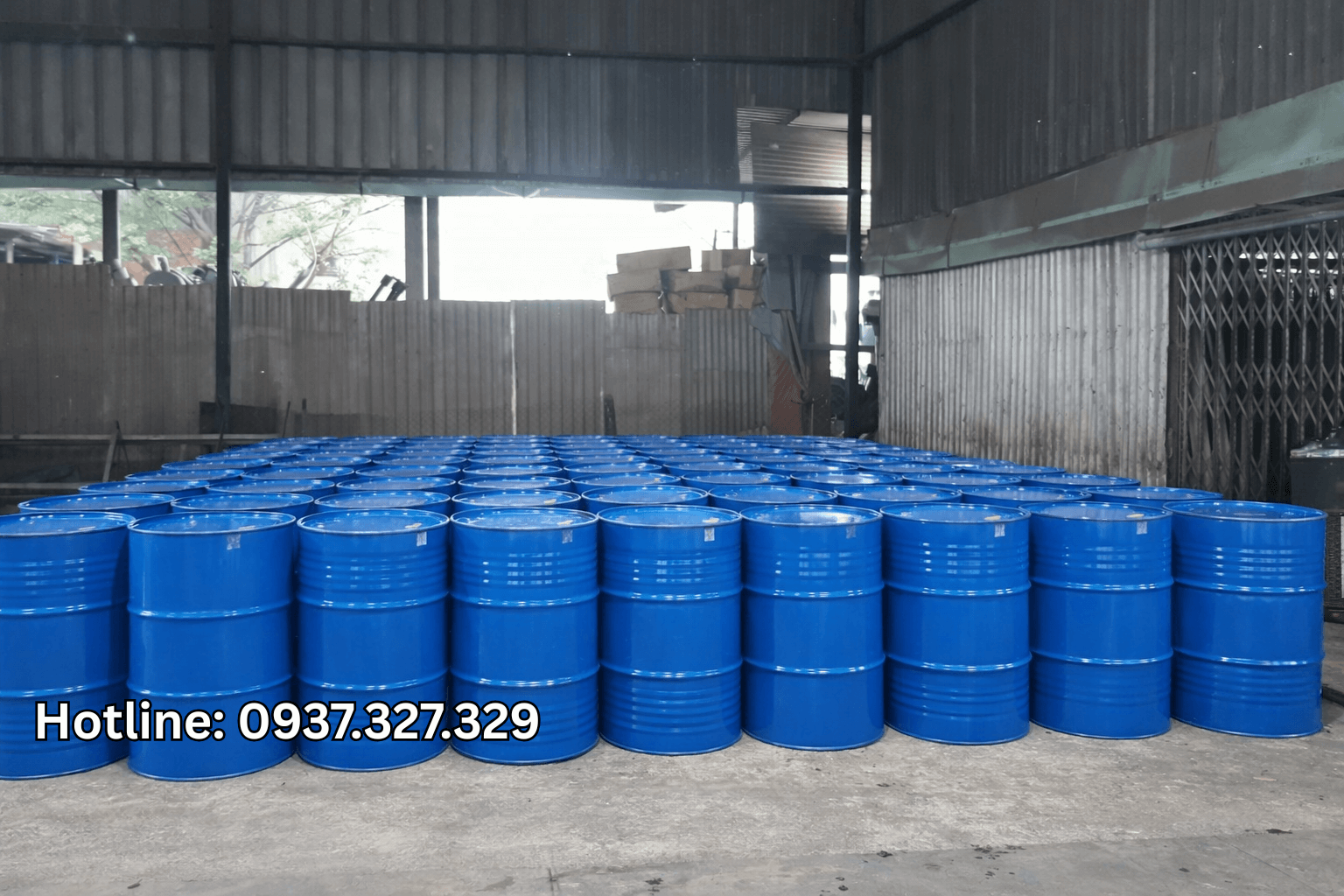 thùng phuy sắt đựng dầu