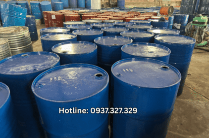 Ứng Dụng Thùng Phuy Sắt Trong Công Nghiệp: Chứa Dầu, Dung Môi, Hóa Chất